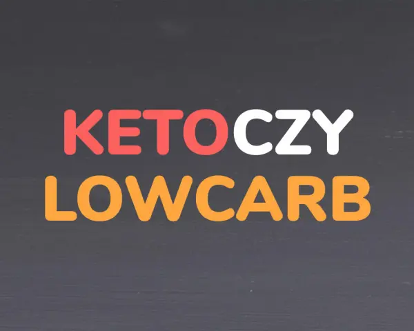 Napis KETO CZY LOW CARB w kolorach czerwonym, białym i pomarańczowym na ciemnym tle.
